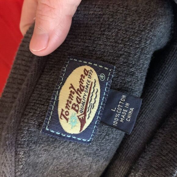 Tommy Bahama long sleeve gray knit pullover - Picture 6 of 6